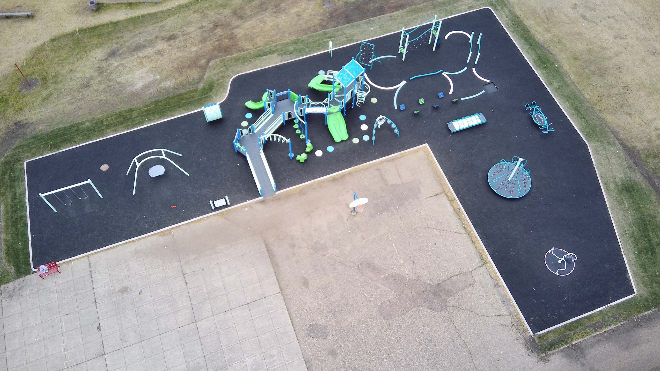 4649349 100ptcam Sing0035